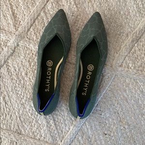 Rothys safari points size 8